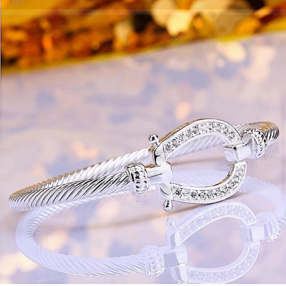 STERLING SILVER ZIRCON HORSESHOE BANGLE BRACELET - Picture 3 of 7